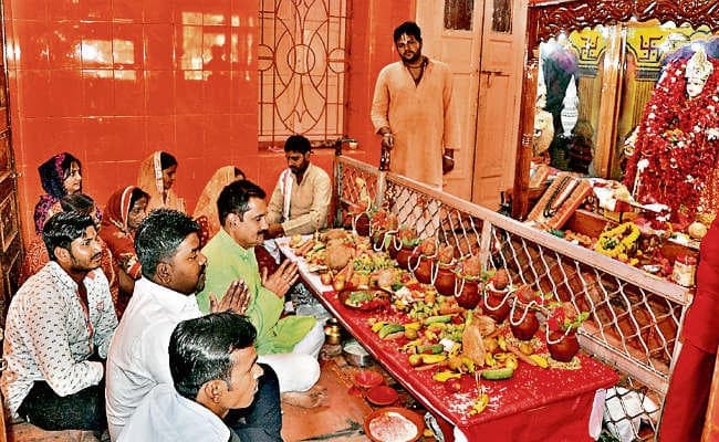 नवरात्र में पूरी होंगी मनोकामनाएं, करें ये उपाय