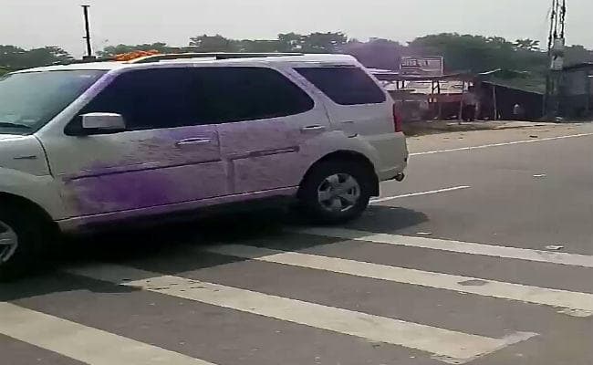 सीतामढ़ी में उपमुख्यमंत्री को दिखाये गये काले झंडे, स्याही फेंकी