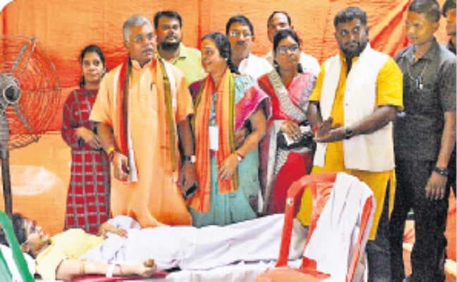 ममता पर बरसे दिलीप, कहा - जैसे को तैसा जवाब मिलेगा