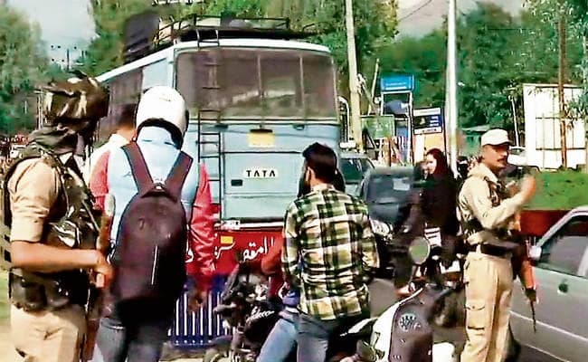 जम्मू-कश्मीर निकाय चुनाव आज, घुसपैठ की कोशिश में 250 आतंकी, सीमा पर अलर्ट, कश्मीर में बढ़ी सुरक्षा