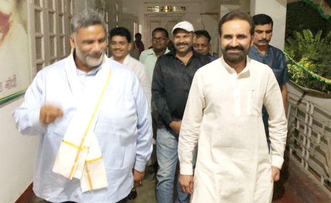 पप्पू यादव-शक्ति सिंह गोहिल की मुलाकात के बाद राजनीति गरमायी, RJD और JDU ने कसा तंज, ...जानें किसने क्या कहा?