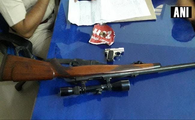 मुजफ्फरपुर बालिका गृह कांड : मुख्य आरोपी ब्रजेश ठाकुर की लाइसेंसी पिस्टल, बंदूक और 6 कारतूस जब्त