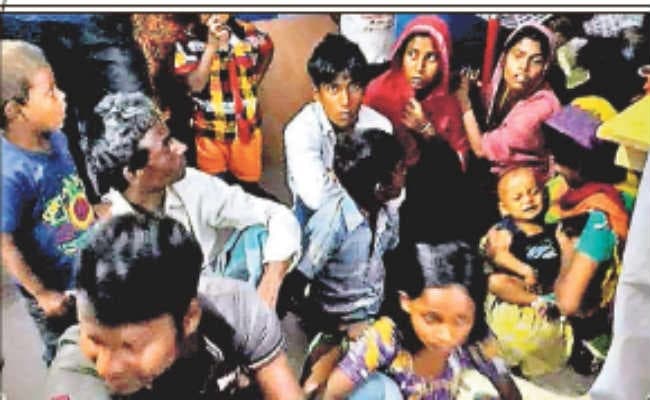 मथुरा में पकड़े गये 40 से ज्यादा बांग्लादेशी, पुलिस के हाथ आये लोगों के पास से कोलकाता में बने दस्तावेज मिले