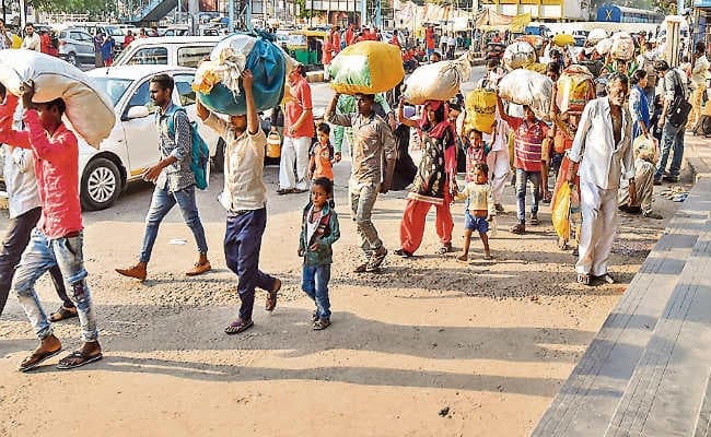 बिहार-यूपी के लोगों पर हमले जारी, चार दिन में 42 मामले, 431 लोग गिरफ्तार, इधर शेखपुरा के 47 मजदूर अहमदाबाद में बंधक