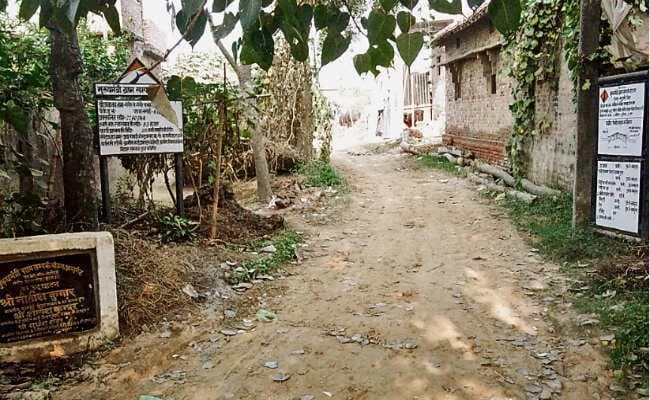 मधुबनी : सड़क बनी ही नहीं, मुख्यमंत्री से करा दिया गया उद्घाटन