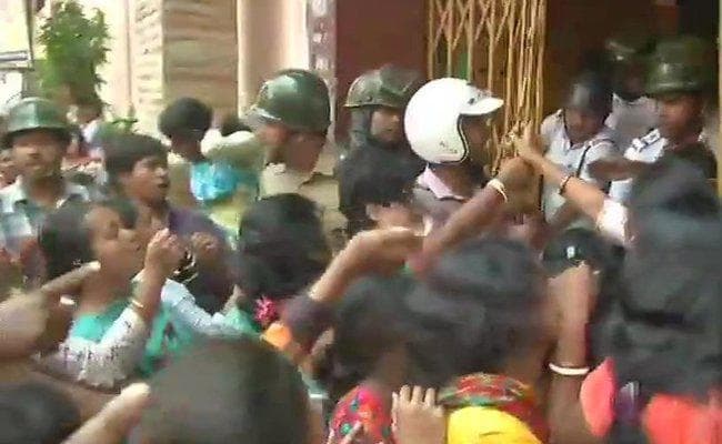 कोलकाता में स्कूल शिक्षक ने छह वर्षीय छात्रा से की छेड़छाड़, आरोपी गिरफ्तार