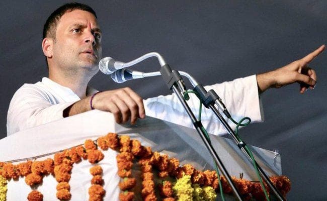 राहुल गांधी का PM मोदी पर तीखा हमला, कहा - देश को देश की जनता ने खड़ा किया