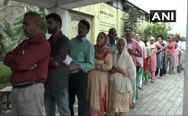 जम्मू-कश्मीर निकाय चुनाव: मतदान से पहले भाजपा उम्मीदवार को पड़ा दिल का दौरा, मौत