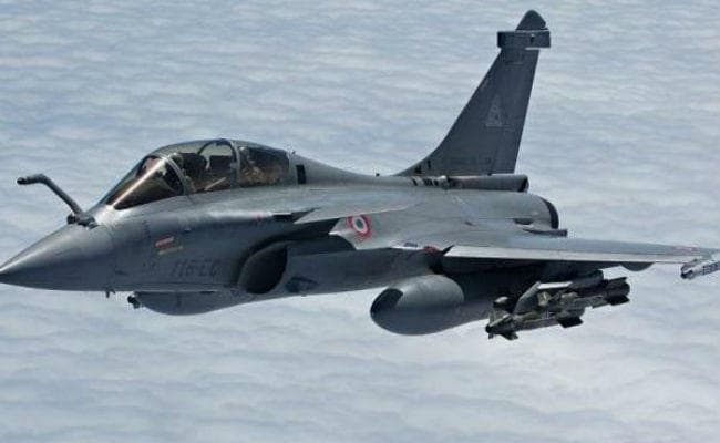 राफेल मामले पर सुप्रीम कोर्ट ने कहा- सरकार बताए, कैसे की डील