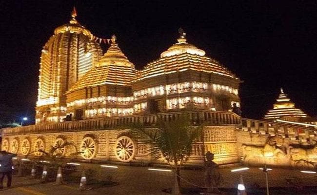 सुप्रीम कोर्ट का फरमान - पुलिस हथियारों के साथ जूते पहन कर जगन्नाथ मंदिर में नहीं जा सकती