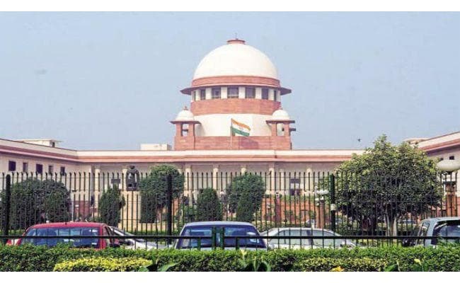 दुर्गा पूजा पंडाल को 10-10 हजार देने के बंगाल सरकार के फैसले के खिलाफ सुप्रीम कोर्ट में कल होगी सुनवाई