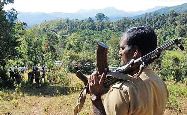 झारखंड : लातेहार में उग्रवादियों के साथ भीषण मुठभेड़, सीआरपीएफ के जवान चंदवा रवाना