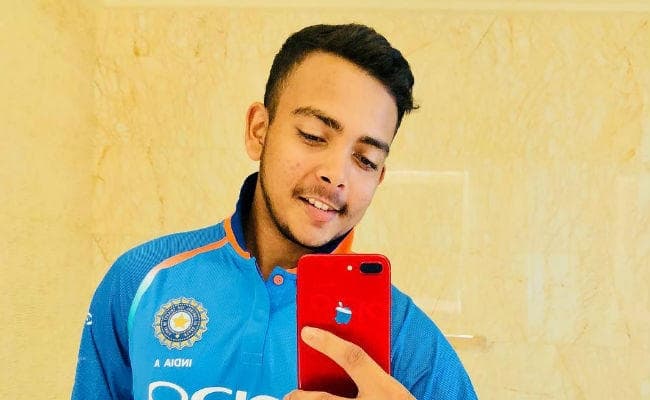 पृथ्वी की तुलना करने को लेकर विराट कोहली ने कह दी ये बात