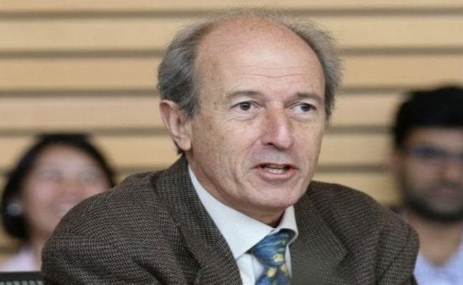 रुपये में गिरावट को सही मानता है विश्व बैंक, अर्थशास्त्री मार्टिन रामा ने कहा-अवमूल्यन से प्रतिस्पर्द्धा बढ़ेगी