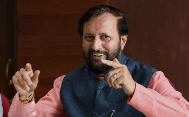 प्रकाश जावड़ेकर का आरोप, झूठ बोल रहे हैं राहुल गांधी