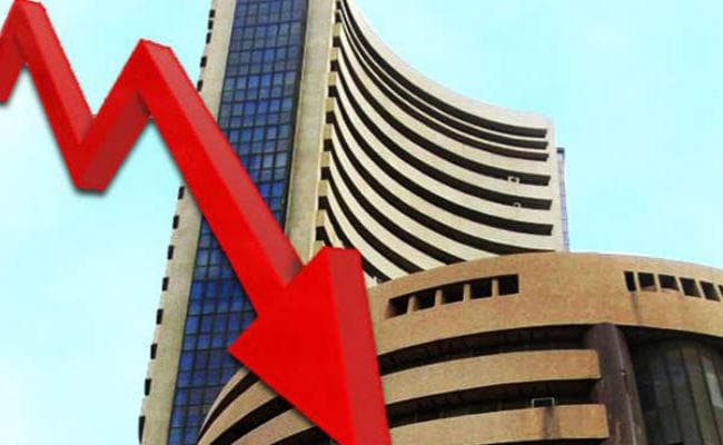 दुनियाभर के शेयर बाजारों में उथल-पुथल से सेंसेक्स धड़ाम, निफ्टी भी 10,300 के नीचे