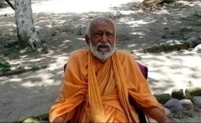 गंगा के संरक्षण को लेकर अनशन कर रहे प्रसिद्ध पर्यावरणविद स्वामी सानंद का निधन