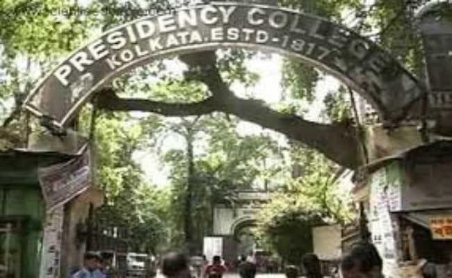 प्रेसिडेंसी के छात्रों का अनशन खत्म, 16 नवंबर तक हॉस्टल में प्रवेश की अनुमति