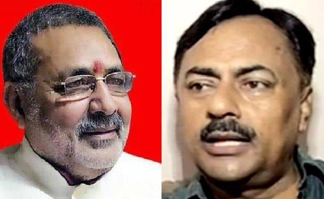 बिहारियों पर हमला मामला : नहीं थम रहा भाजपा-कांग्रेस के बीच आरोप-प्रत्यारोप, रूपाणी और अल्पेश के खिलाफ मामला दर्ज