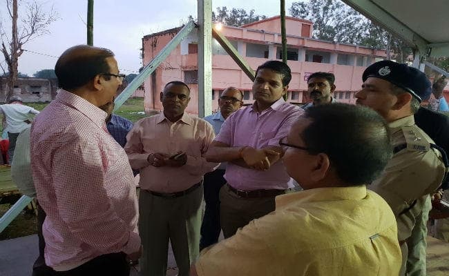 सरायकेला : शनिवार को दुगनी बराज समेत 194 करोड़ के 16 योजनाओं का शिलान्यास सीएम रघुवर दास