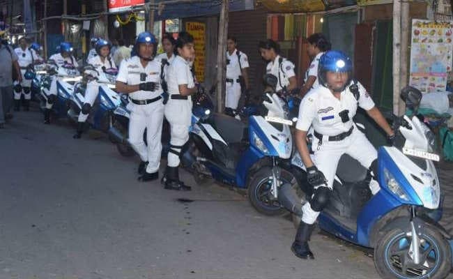 दुर्गापूजा के दौरान सुरक्षा के लिए पुलिस ने बनायी लीकप्रूफ रणनीति, बच्चों के लिए परिचय पत्र, सहायता के 53 केंद्र