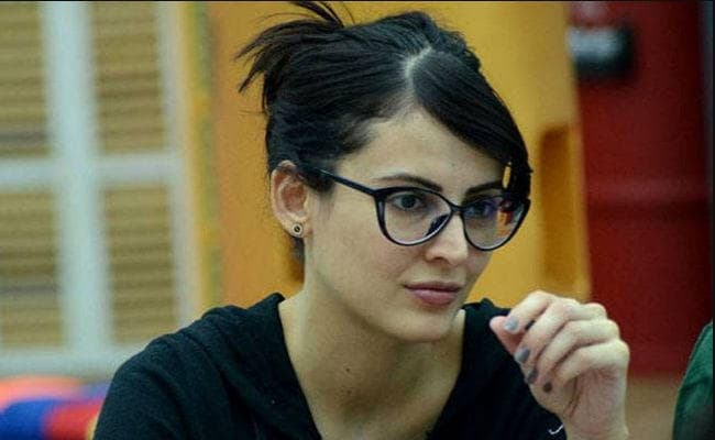 #MeToo : मंदाना करीमी ने साजिद खान पर लगाया ये बड़ा आरोप, इस डायरेक्‍टर को भी घेरा