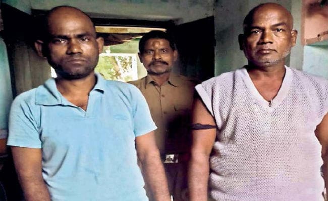 पिता और चाचा ने दो साल की बच्ची को पटक कर मार डाला