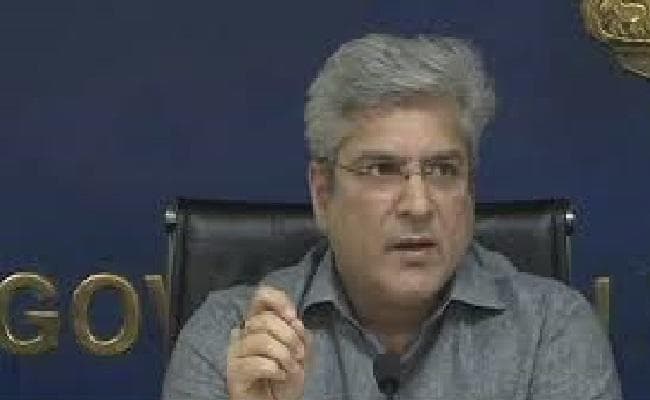 दिल्ली सरकार के मंत्री कैलाश गहलोत के घर से करोड़ों की नकदी और अहम दस्तावेज बरामद