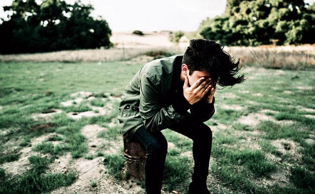 भारतीय सर्वाधिक अवसादग्रस्त, मानसिक स्वास्थ्य पर ध्यान देने की जरूरत, जानें अवसाद के कारण व बचाव के उपाय