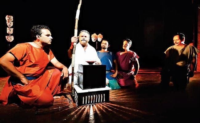 रंगमंच के समृद्ध इतिहास वाले शहर इलाहाबाद में रंगकर्म की हालत