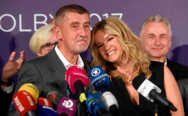 चेकोस्लोवाकिया में सीनेट चुनाव के दूसरे दौर में सत्तारूढ़ गठबंधन को मिली शिकस्त