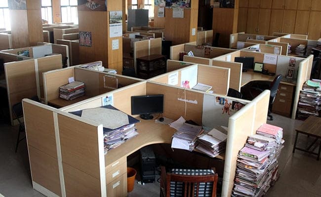 राष्ट्रपति ने विधेयक में संशोधन को दी मंजूरी, अब एक झटके में जायेगी 300 लोगों की नौकरी