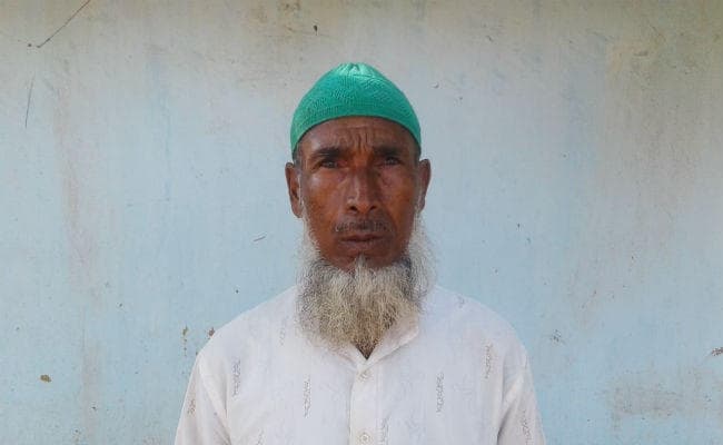 यहां हनीफ मियां के ”फातिहा” के बाद निकलता है विजया दशमी की शोभायात्रा