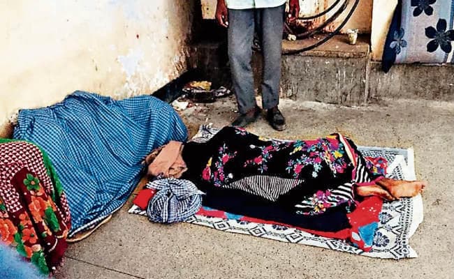 आयुष्मान भारत में रांची अव्वल, 81 को मिला योजना का लाभ, इधर, रिम्स में योजना का लाभ लेने के लिए भटक रही फुलवा