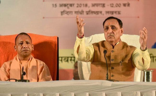 गुजरात के सीएम विजय रूपाणी ने कहा – उत्तर भारतीयों पर हमला कांग्रेस की सुनियोजित साजिश