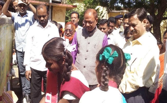 लोहरदगा में मनाया गया अंतरराष्ट्रीय हाथ धुलाई दिवस