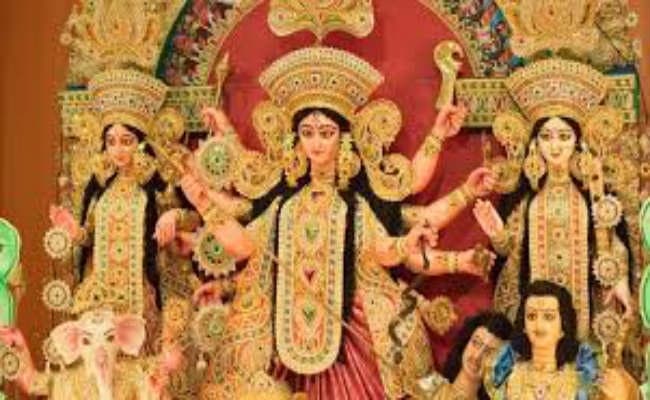 बंगाली काॅलोनी में शुरू हुई मां की अाराधना, माहौल भक्तिमय