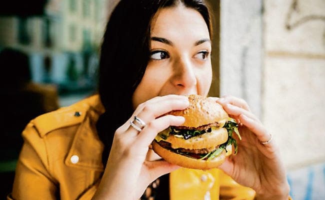 मोटापा से शरीर में बढ़ सकता है कोलोन कैंसर का खतरा