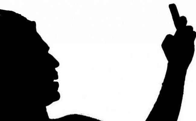 प्रतिबंधित क्षेत्र में सेल्फी लेना पड़ा महंगा, पुलिस ने भेजा जेल