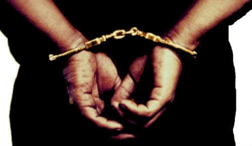 हथियार तस्कर के घर से 210 राउंड गोलियां, चार देसी पिस्तौल और रिवॉल्वर बरामद, पुलिस ने दिल्ली से पप्पू पासवान को धर दबोचा