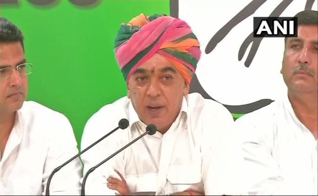 भाजपा के शीर्ष नेता जसवंत सिंह के पुत्र मानवेंद्र सिंह कांग्रेस में शामिल