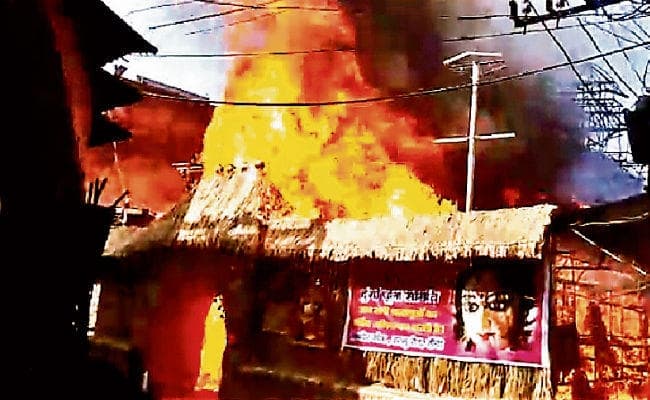 रांची : जूट बन गया जंजाल, दूसरी बार जला पंडाल