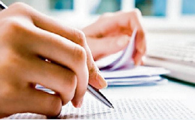 पटना : महिला कॉलेजों में अपडेट नहीं लाइब्रेरी, छात्राएं परेशान