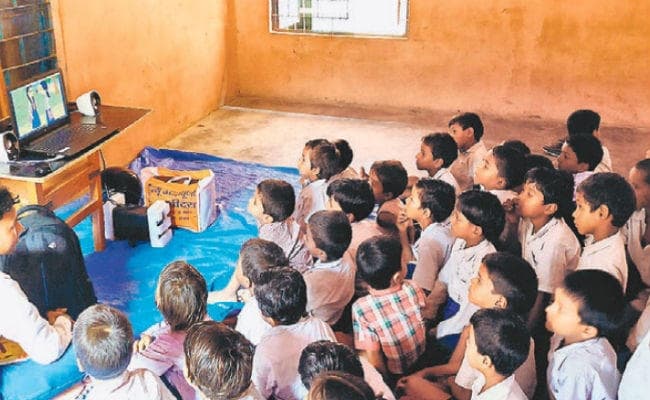 पटना : बुनियादी स्कूलों में गांधी की परिकल्पना को साकार करने की मुहिम हो गयी शुरू