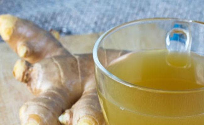 वायरल फीवर में लाभकारी है अदरक का काढ़ा, जानें बनाने की विधि