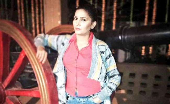 जब अंग्रेजी की गिटपिट समझ नहीं आयी सपना चौधरी को तो…