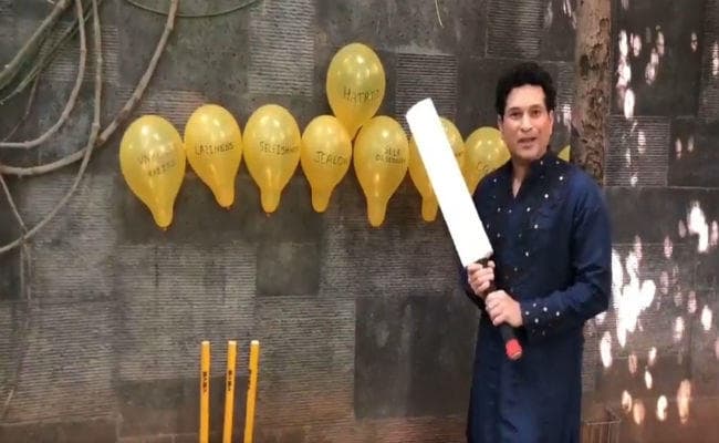 ...जब सचिन तेंदुलकर ने गेंद से फोड़े रावण के दस सिर, देखें वीडियो