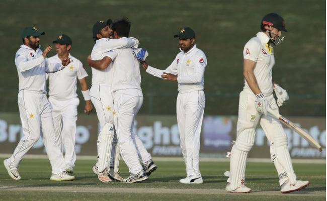 PAKvsAUS Test : पाकिस्तान की ऑस्ट्रेलिया पर सबसे बड़ी जीत, अब्बास ने चटकाये 10 विकेट