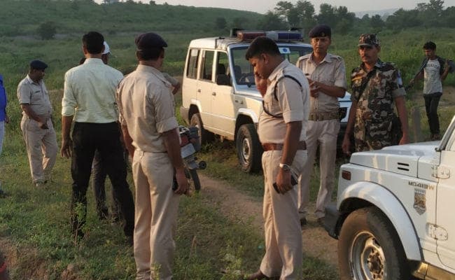 बोकारो : अपराधी रघु पूर्ति को उसके ही साथियों ने मारकर फेंका, पुलिस को झाडि़यों में मिली लाश