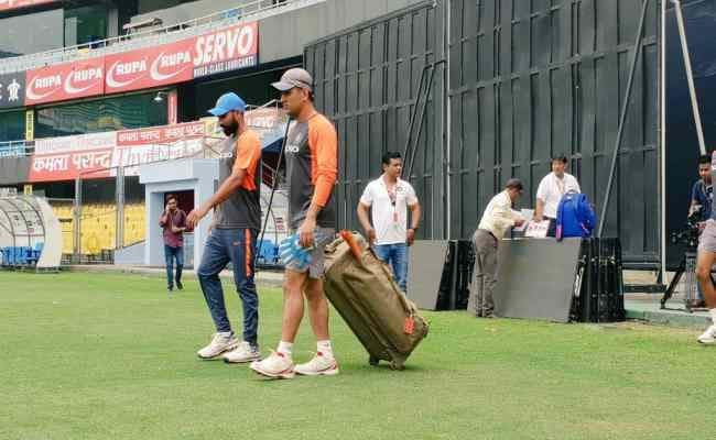 #INDvWI : पहला ODI कल से, 12 खिलाड़ियों के नाम की घोषणा हुई